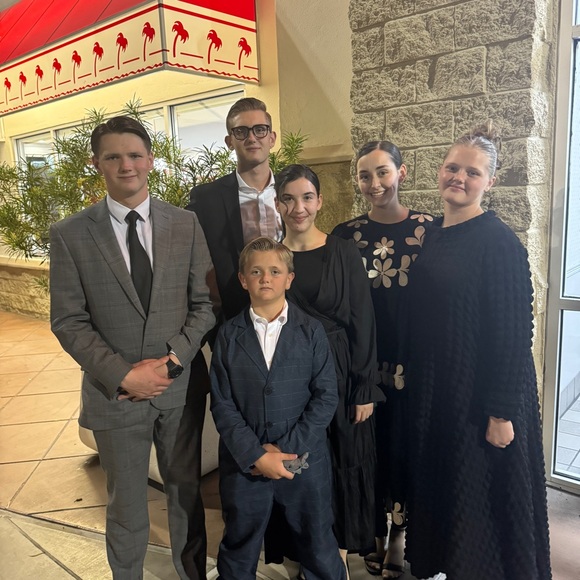 Meet your Posher, Lillian - Picture 5 of 12